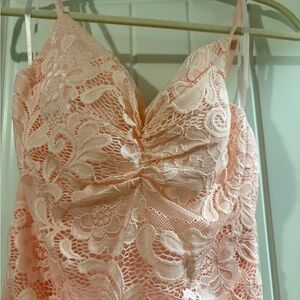 Chic Lace Mini Dress in Soft Pink